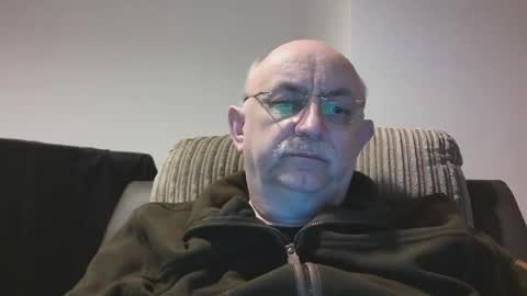 Master  Sir online show from February 7, 9:40 pm