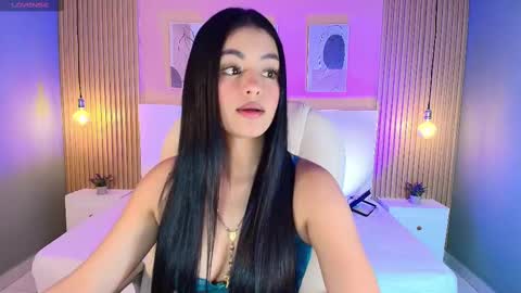 Snapshot of greys_gtan chatting on March 8, 4:01 am Greys Gaitan online show from March 8, 4:01 am