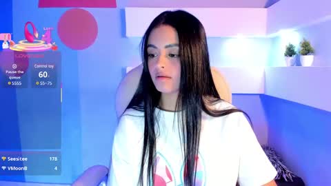 Snapshot of greys_gtan chatting on March 4, 7:08 am Greys Gaitan online show from March 4, 7:08 am