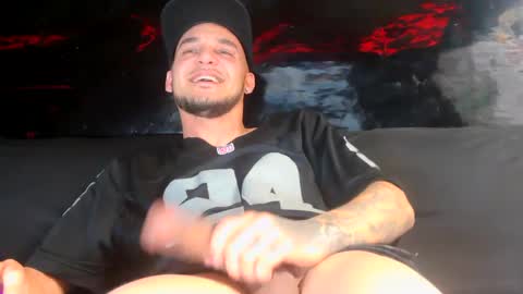 Gripthahips online show from February 14, 7:28 am