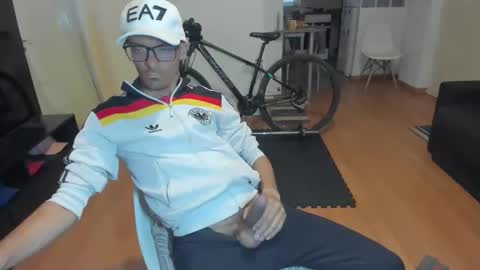 guachin_new online show from September 14, 6:31 pm