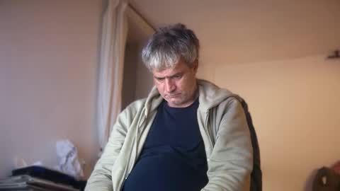 guardiannif_ online show from March 20, 1:54 am