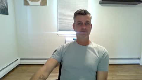 gudguy2025 online show from November 10, 2:20 pm