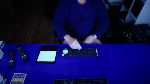 Snapshot of guesswhatigot2 chatting on September 12, 8:27 am guesswhatigot2 online show from September 12, 8:27 am
