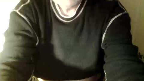 Snapshot of guide2 chatting on February 26, 7:32 pm Dislove online show from February 26, 7:32 pm