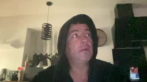 guil0 online show from October 8, 7:14 am