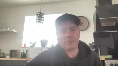 guil0 online show from February 23, 8:00 pm