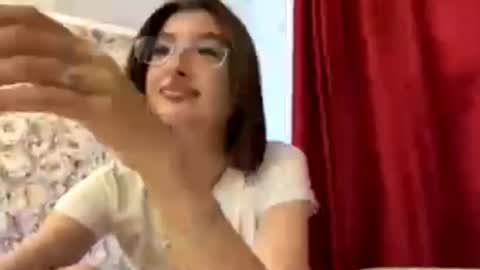 Lara online show from June 29, 10:15 am