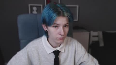 guitarandangell online show from October 20, 5:12 am