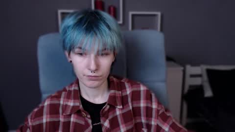 guitarandangell online show from October 30, 7:31 am