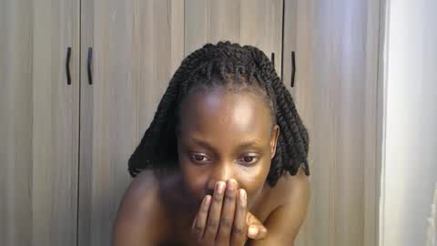 Miss Incredible online show from October 16, 2:06 pm