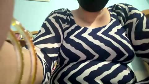 gurleen_kaur69 online show from July 21, 11:01 am