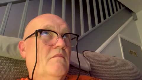 gusher25 online show from October 19, 7:18 pm