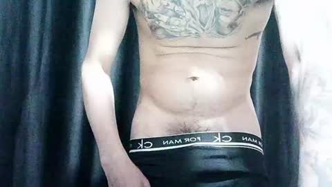 gustavo942493 online show from July 17, 5:09 am