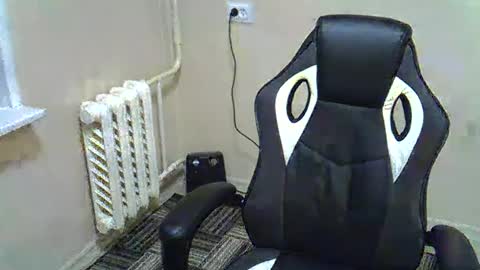 Snapshot of gusumah chatting on February 19, 12:25 am GusumAh online show from February 19, 12:25 am