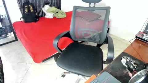 Guts online show from December 20, 6:59 pm