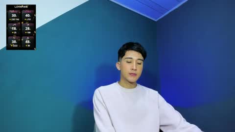 Snapshot of guy_veryhot1 chatting on December 17, 7:04 pm onlyfans kevin garcia s online show from December 17, 7:04 pm