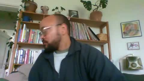 guy_wood15 online show from May 11, 8:10 am