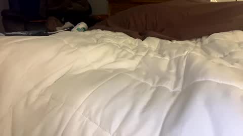 guyatx online show from October 15, 4:27 am