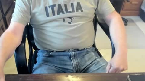 Guy online show from March 18, 12:33 pm