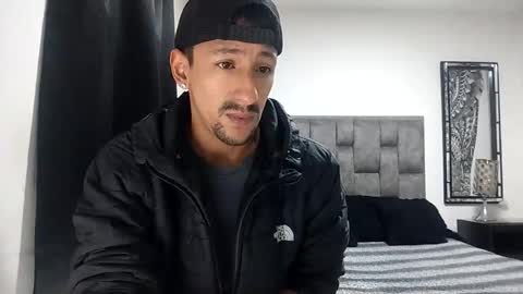 karim online show from February 23, 9:00 am