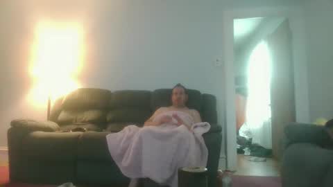 guynaked105 online show from May 6, 4:57 pm
