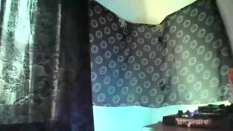 Snapshot of guyst049 chatting on September 21, 1:04 pm guyst049 online show from September 21, 1:04 pm