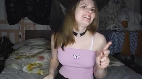 Gwen online show from November 30, 8:05 pm