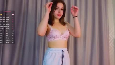 Lisa online show from October 3, 2:32 am