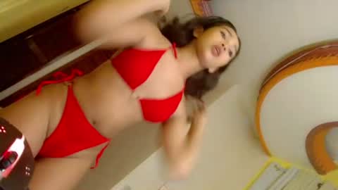 gwyneth_licious online show from July 8, 1:03 pm