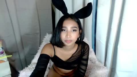 gwyneth_licious online show from May 11, 2:45 pm