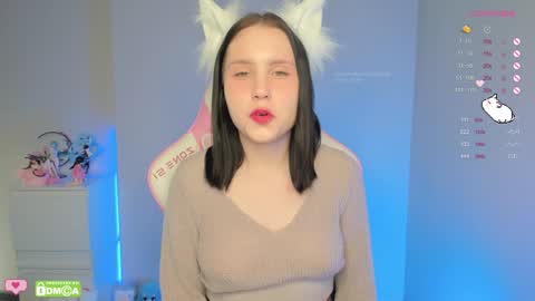 Snapshot of gylaxie chatting on January 12, 12:23 pm online show from January 12, 12:23 pm