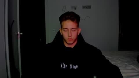 Oliver online show from February 18, 11:04 pm