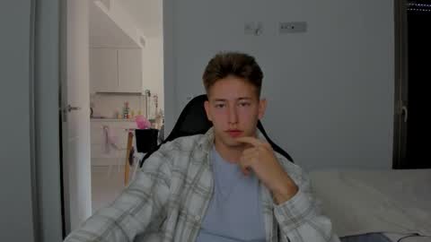 Oliver online show from March 13, 3:26 pm