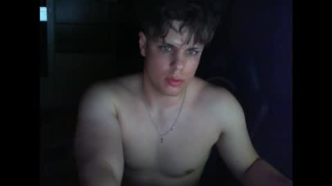 gymguy0505 online show from March 2, 11:33 pm