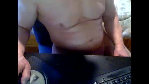 gymratt01 online show from February 25, 8:11 pm