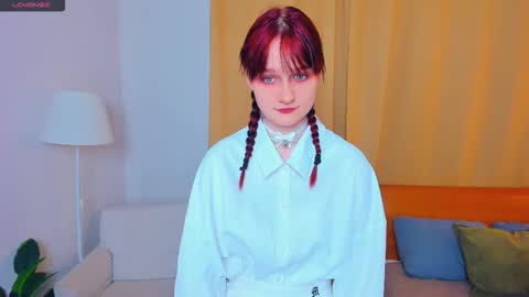 Kelly  Lilly online show from October 21, 6:44 pm