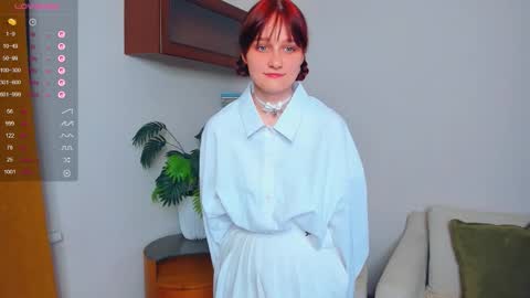 Snapshot of h0lyangel chatting on September 17, 7:06 pm Kelly Lilly online show from September 17, 7:06 pm