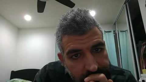 Snapshot of h0nest84 chatting on January 12, 1:53 am h0nest84 online show from January 12, 1:53 am