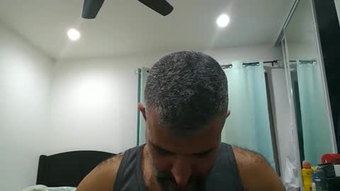 Snapshot of h0nest84 chatting on September 20, 5:32 am h0nest84 online show from September 20, 5:32 am