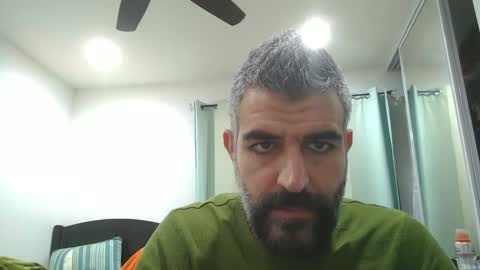 Snapshot of h0nest84 chatting on February 9, 7:26 am h0nest84 online show from February 9, 7:26 am