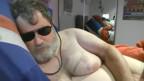 Snapshot of h20976 chatting on December 27, 12:01 pm h20976 online show from December 27, 12:01 pm