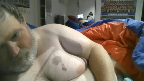 Snapshot of h20976 chatting on December 25, 12:47 pm h20976 online show from December 25, 12:47 pm