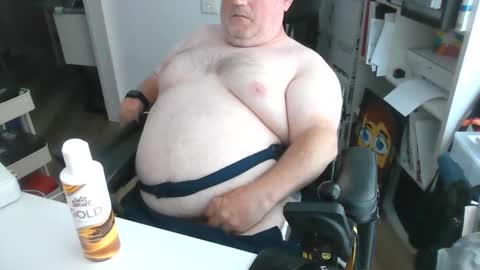 Snapshot of h20976 chatting on January 11, 4:38 am h20976 online show from January 11, 4:38 am