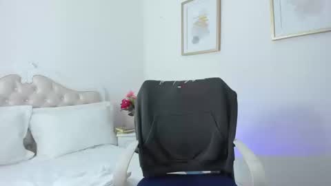  Hadeom  online show from October 18, 6:23 pm