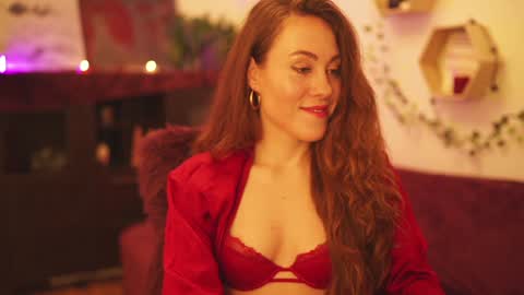 hahayessihaveone online show from January 5, 10:50 pm