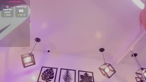 haiily_baeker online show from December 1, 3:32 pm