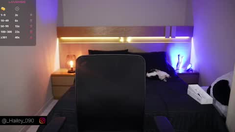 Hailey online show from September 30, 9:03 pm