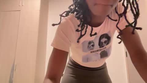 hailey_26 online show from January 6, 3:49 pm