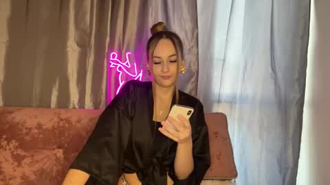 Anna online show from September 17, 11:57 am